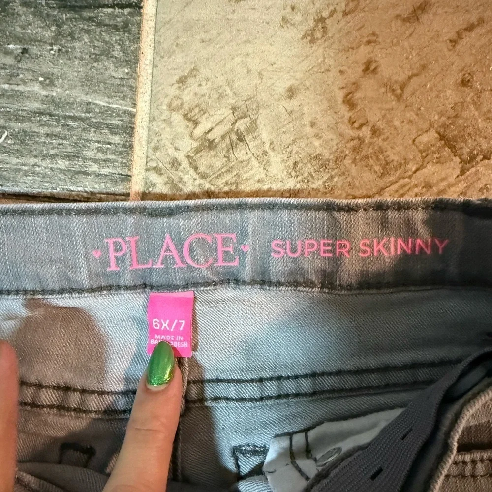 The Children’s Place Girl’s Skinny Jeans in Gray